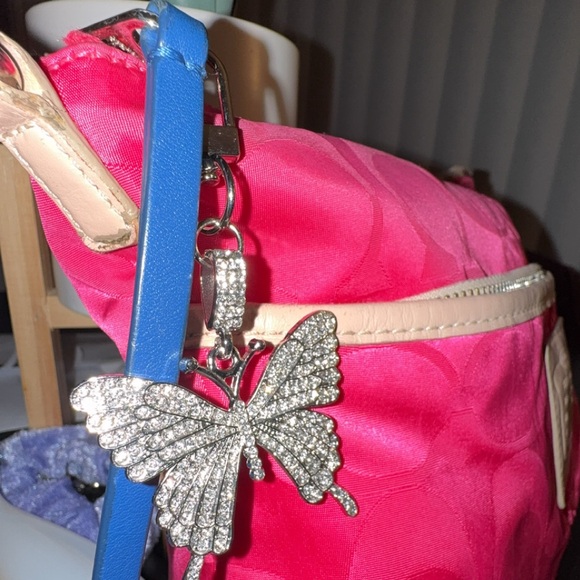 Rhinestone Silver Butterfly Key Chain or Purse Charm Accessory ✨ - Picture 5 of 5